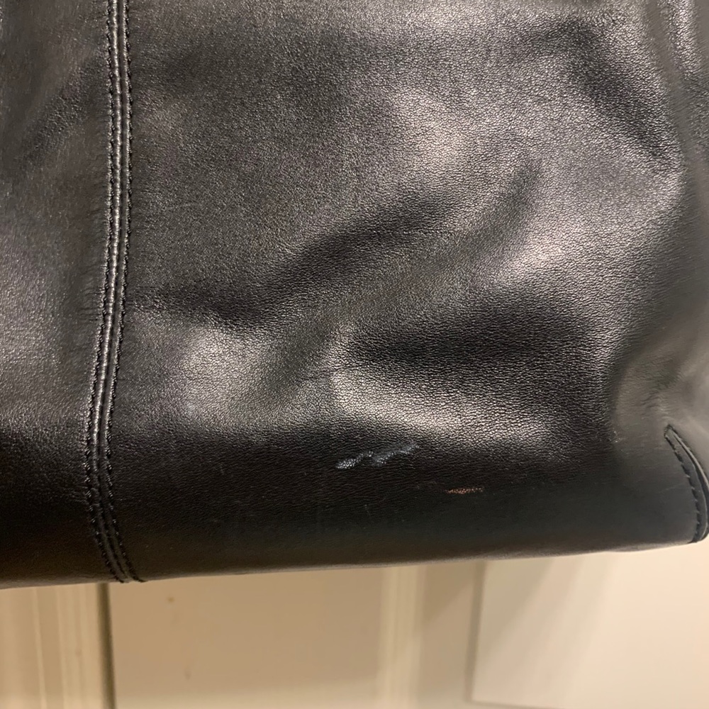 Authentic Coach Purse - Picture 4 of 9